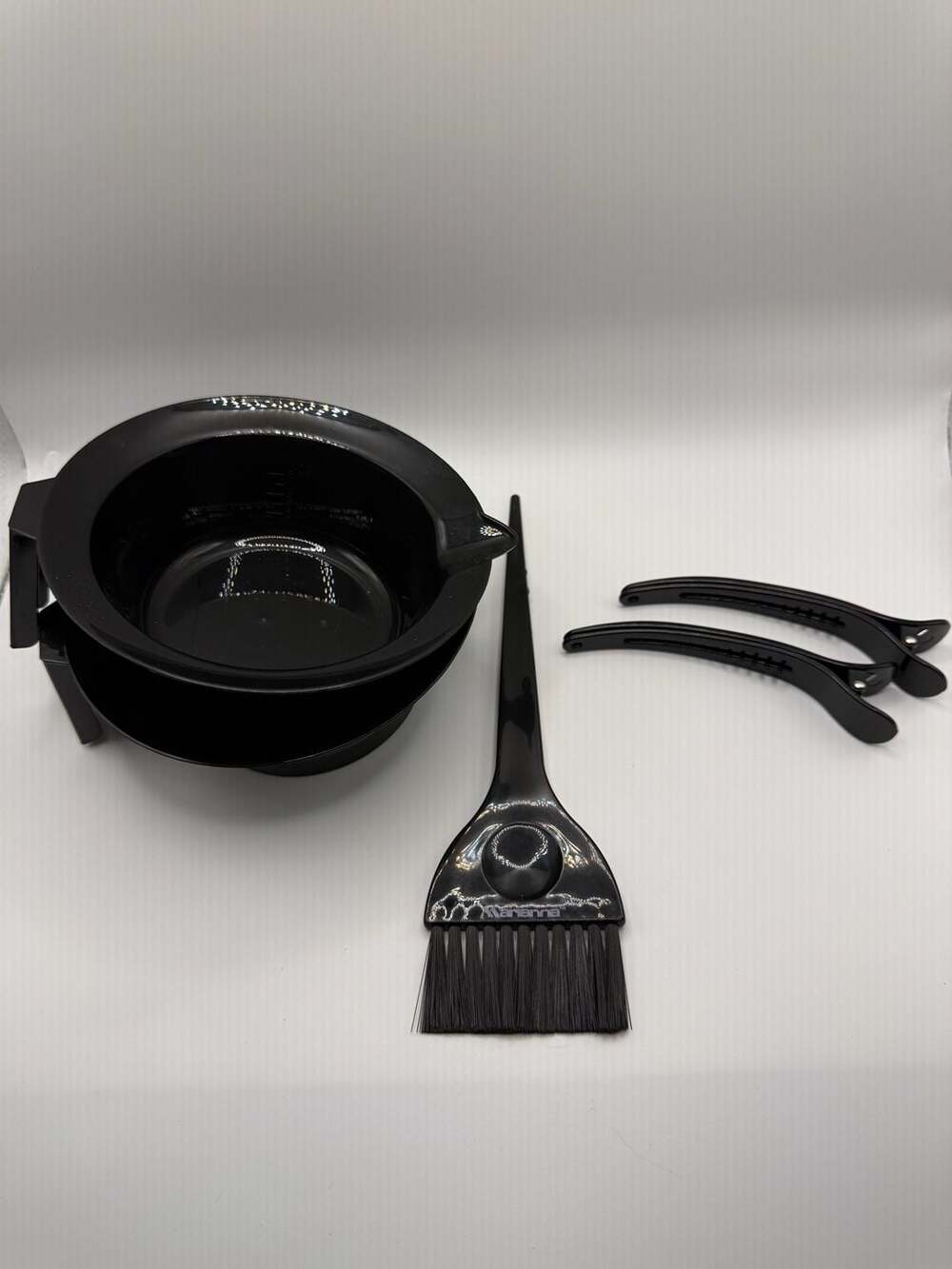 Marianna Hair Color Mixing Set with Bowls, Tint Brushes, and Sectioning Clips